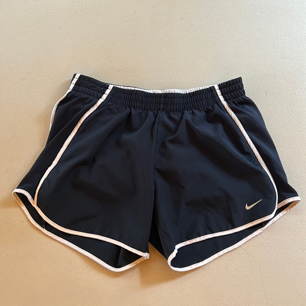 (S) Nike Tempo Lined Running Shorts